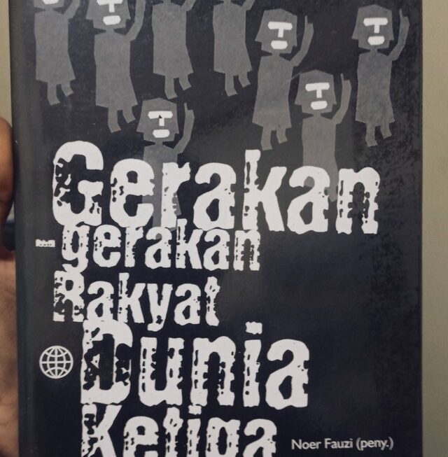 Gerakan sosial pasca rezim Soeharto banyak mengalami pergeseran yang sangat signifikan, setidaknya dilihat dari isu dan cara gerakan sosial itu dibangun. Jika dahulu gerakan sosial selalu identik dengan turun ke jalan atau demo dan isu yang dibawanya soal meruntuhkan rezim yang tidak adil.